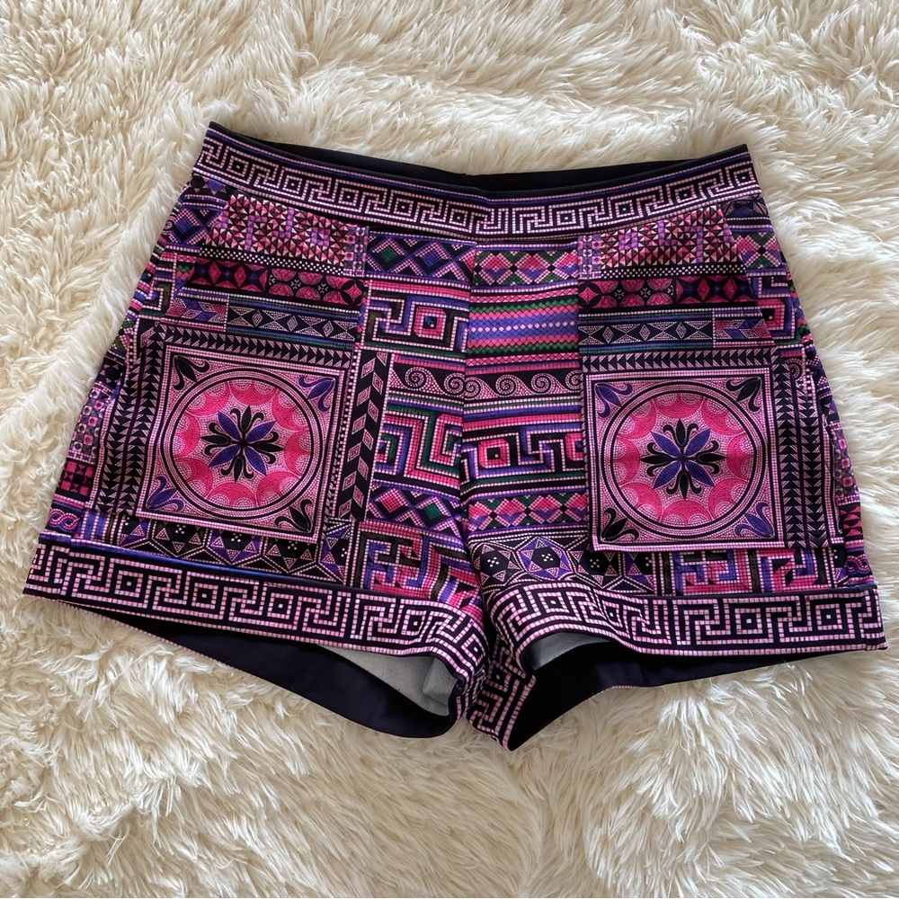 BlackMilk Pop Pompeii Cuffed Shorts